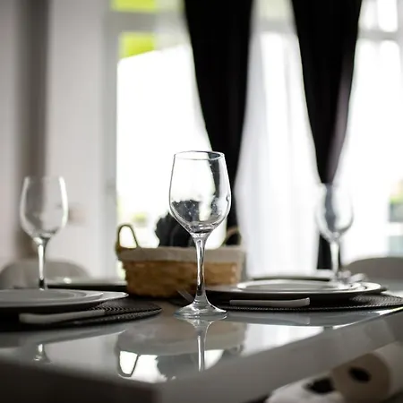 Iris Alezzi Beach Apartament *
